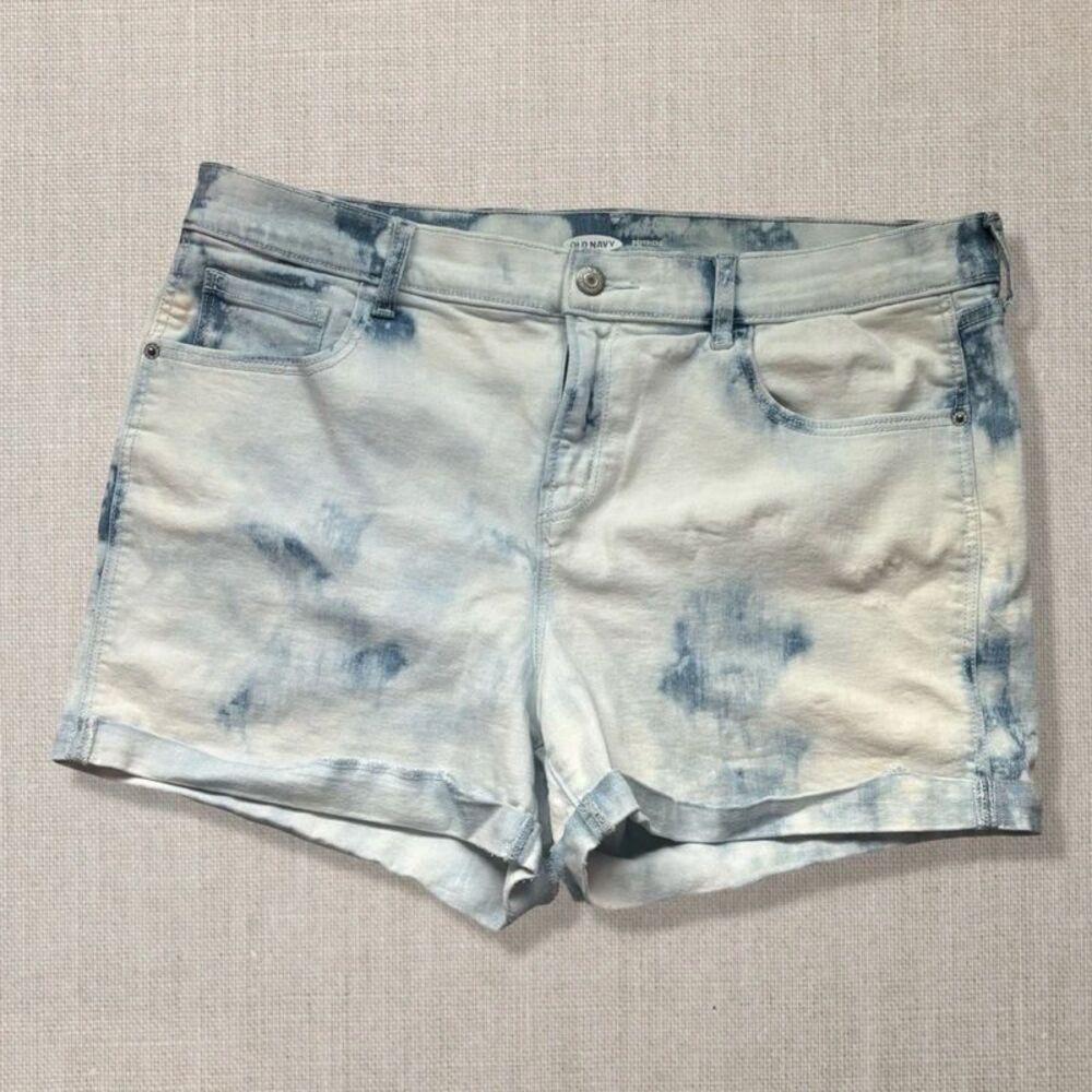 Old Navy Women’s Size 14 Blue Tie Dye Boyfriend Denim Shorts